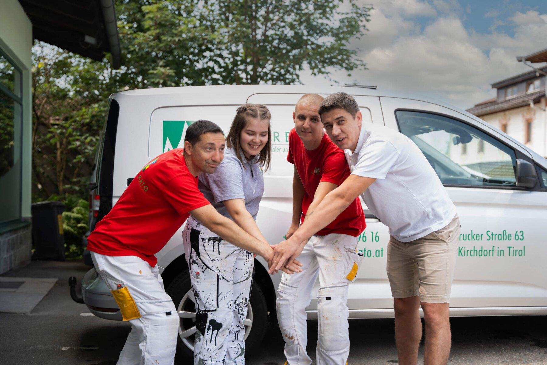 Team der  Malerei Mato